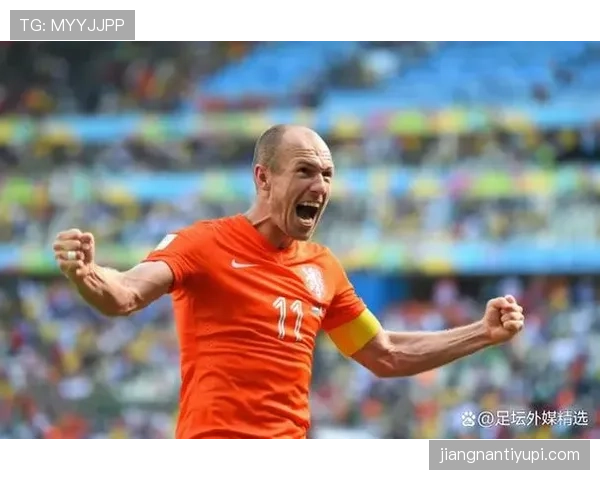 主导出球撕开中场，贝肯鲍尔决赛比马尔蒂尼更常前插