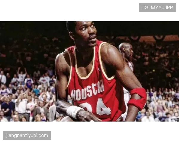 哈基姆·奥拉朱旺低位背身单打效率显著高于当代内线对手