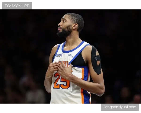 米卡尔·布里奇斯加强无球切入拉开空间提升三分命中率